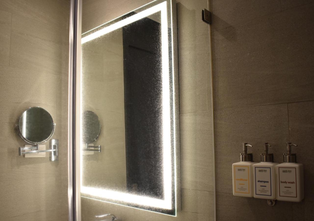 Park Inn By Radisson Bacolod Esterno foto