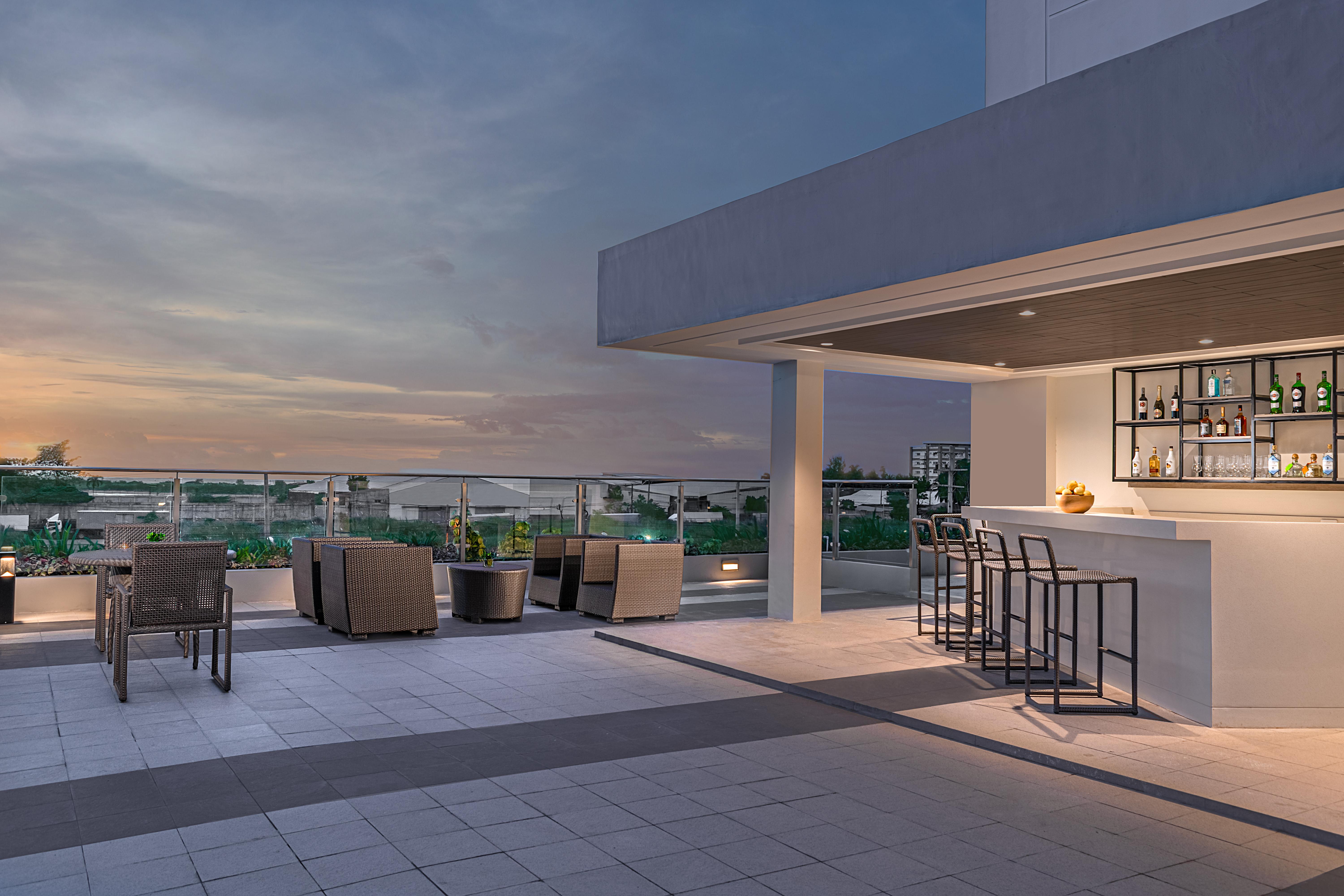 Park Inn By Radisson Bacolod Esterno foto