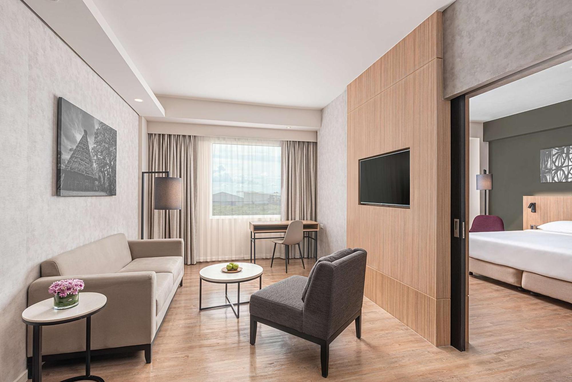 Park Inn By Radisson Bacolod Esterno foto