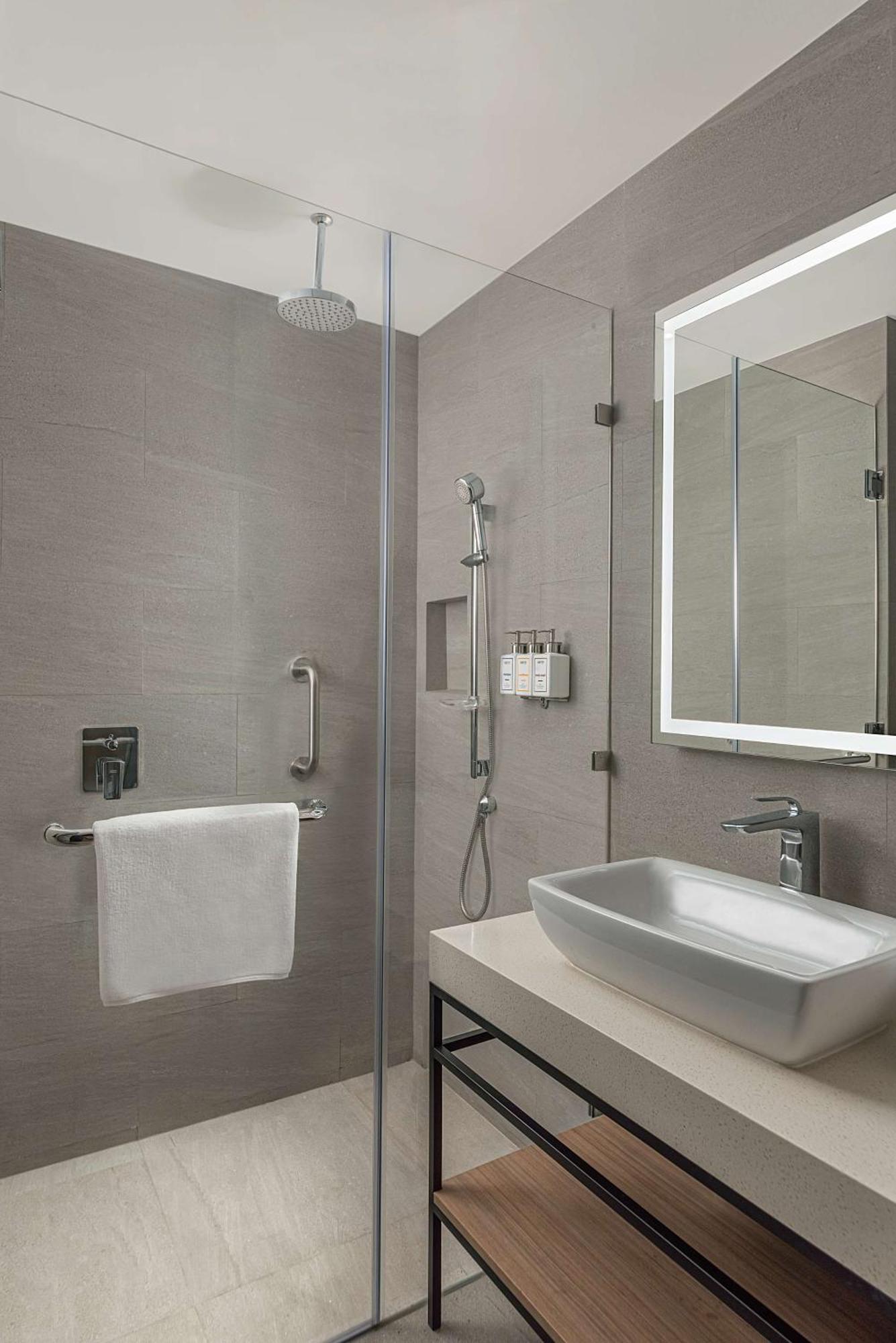 Park Inn By Radisson Bacolod Esterno foto