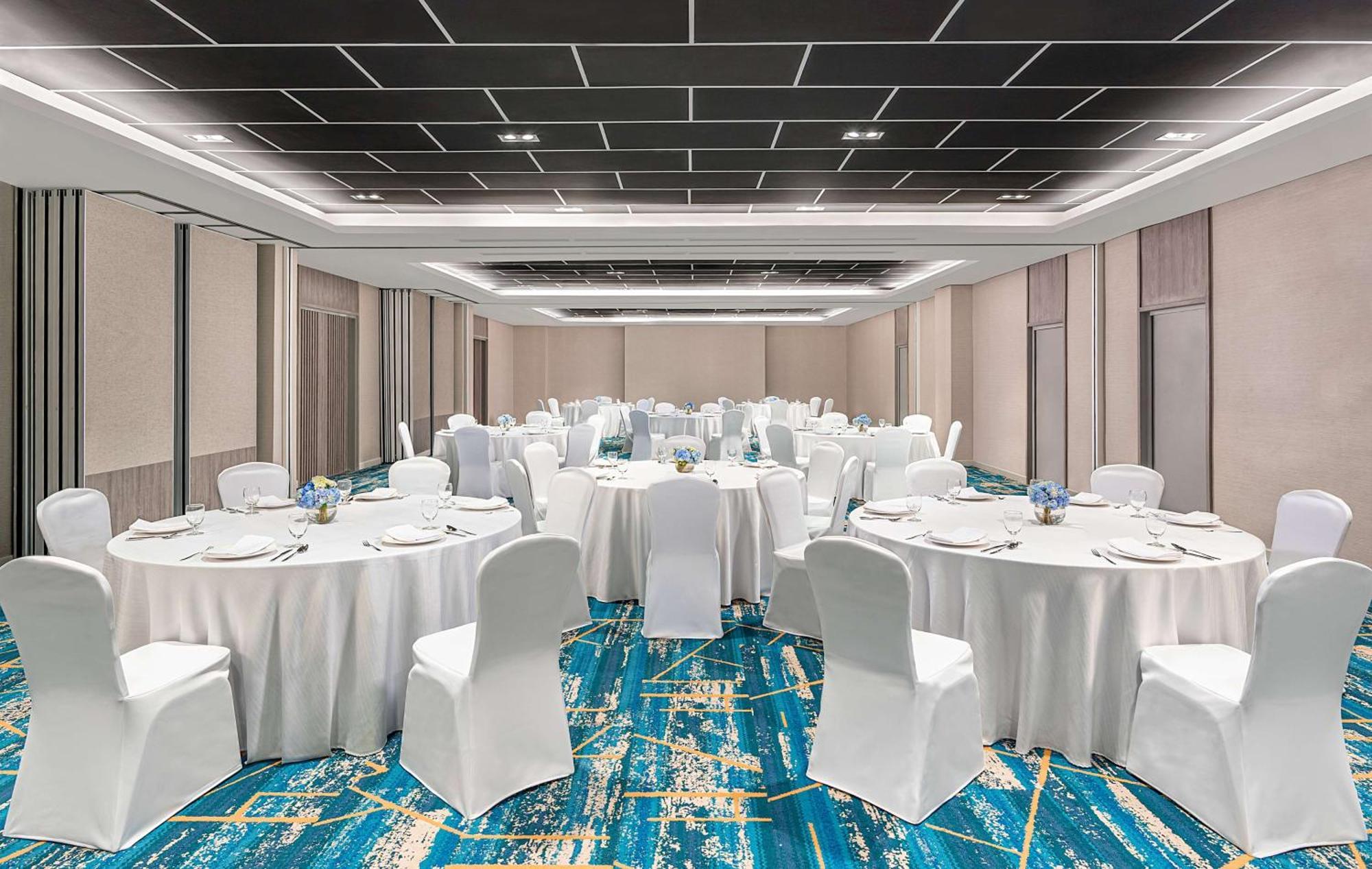Park Inn By Radisson Bacolod Esterno foto